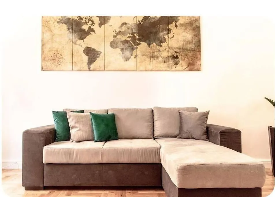 Campo De'Fiori-Rome By Foot Charming Apartment Aircwif Netflix