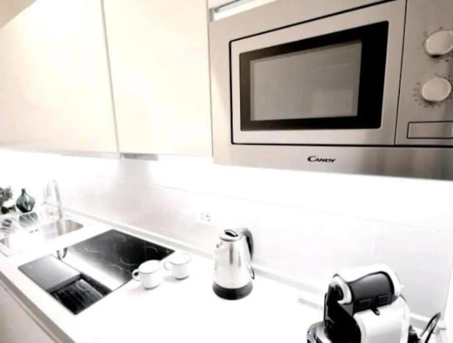 Campo De'Fiori-Rome By Foot Charming Apartment Aircwif Netflix Italy