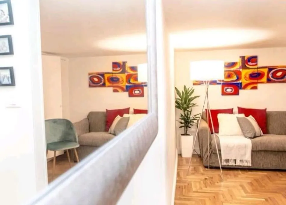 Campo De'Fiori-Rome By Foot Charming Apartment Aircwif Netflix 0*, Rome