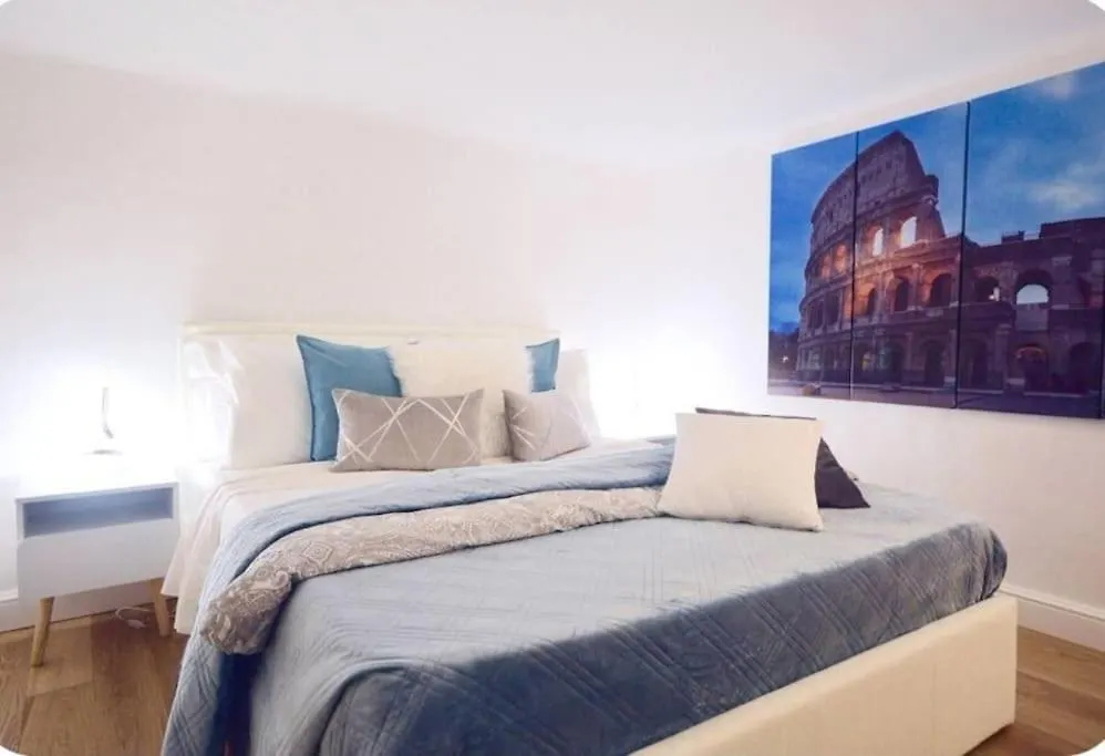 Campo De'Fiori-Rome By Foot Charming Apartment Aircwif Netflix 0*, Rome