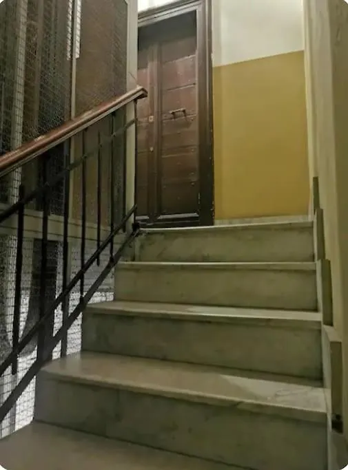 Campo De'Fiori-Rome By Foot Charming Apartment Aircwif Netflix