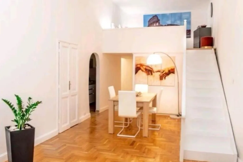 Campo De'Fiori-Rome By Foot Charming Apartment Aircwif Netflix